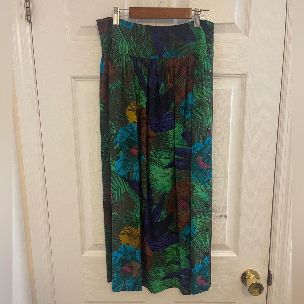 Vintage 100% silk midi skirt sarong tropical luxe foliage vacation dark floral